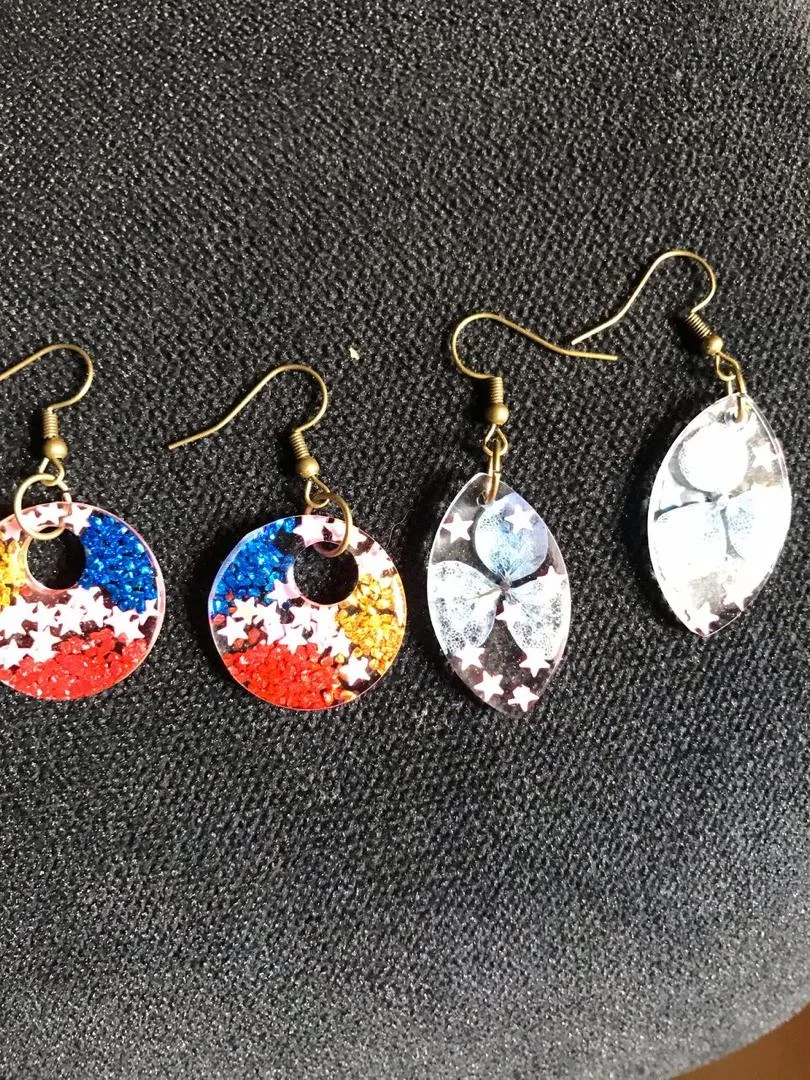 MinBat Arts Resin Ear rings - Image 1