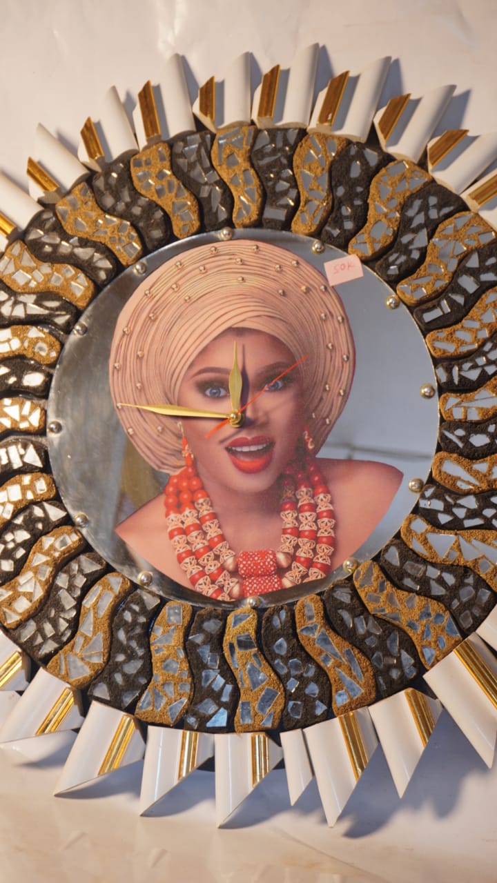 Whitelily Legacy Clock