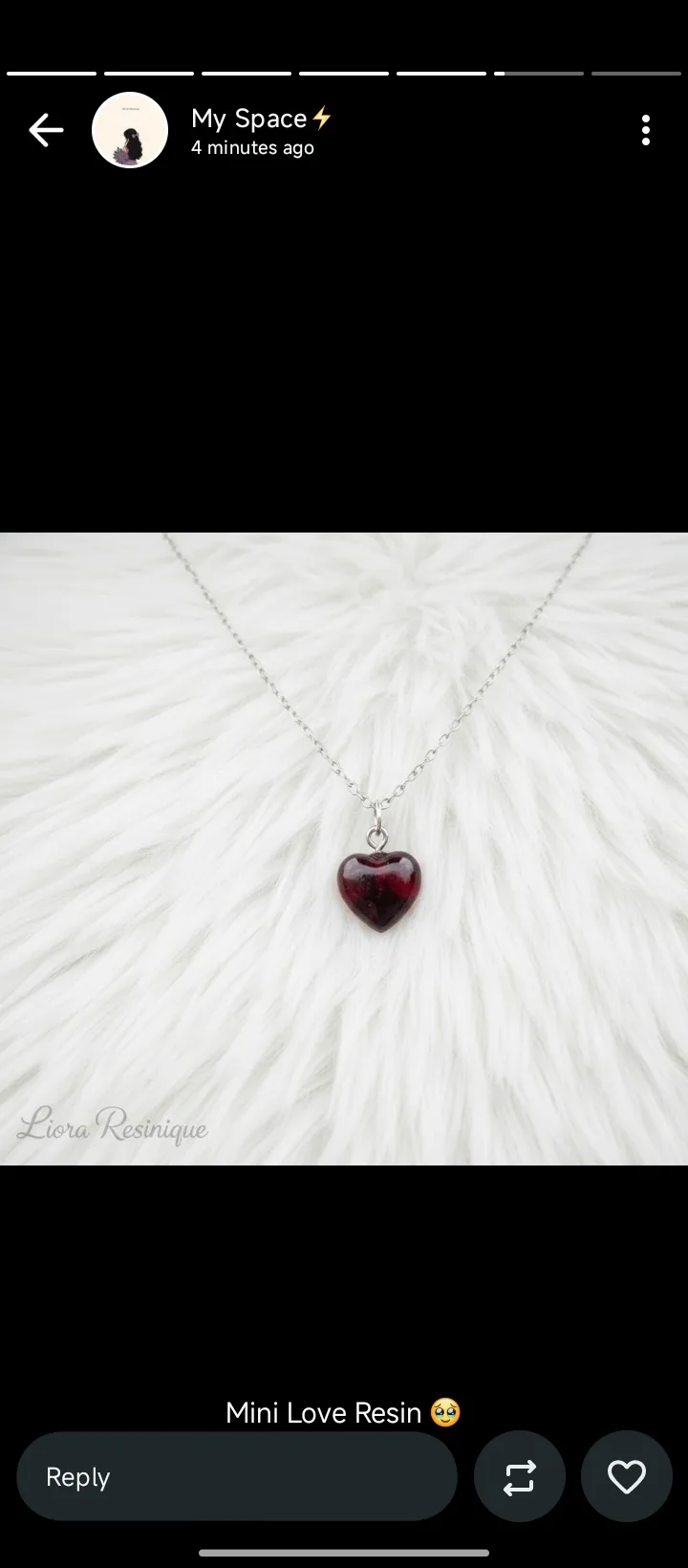 Mini love shaped resin - Image 1
