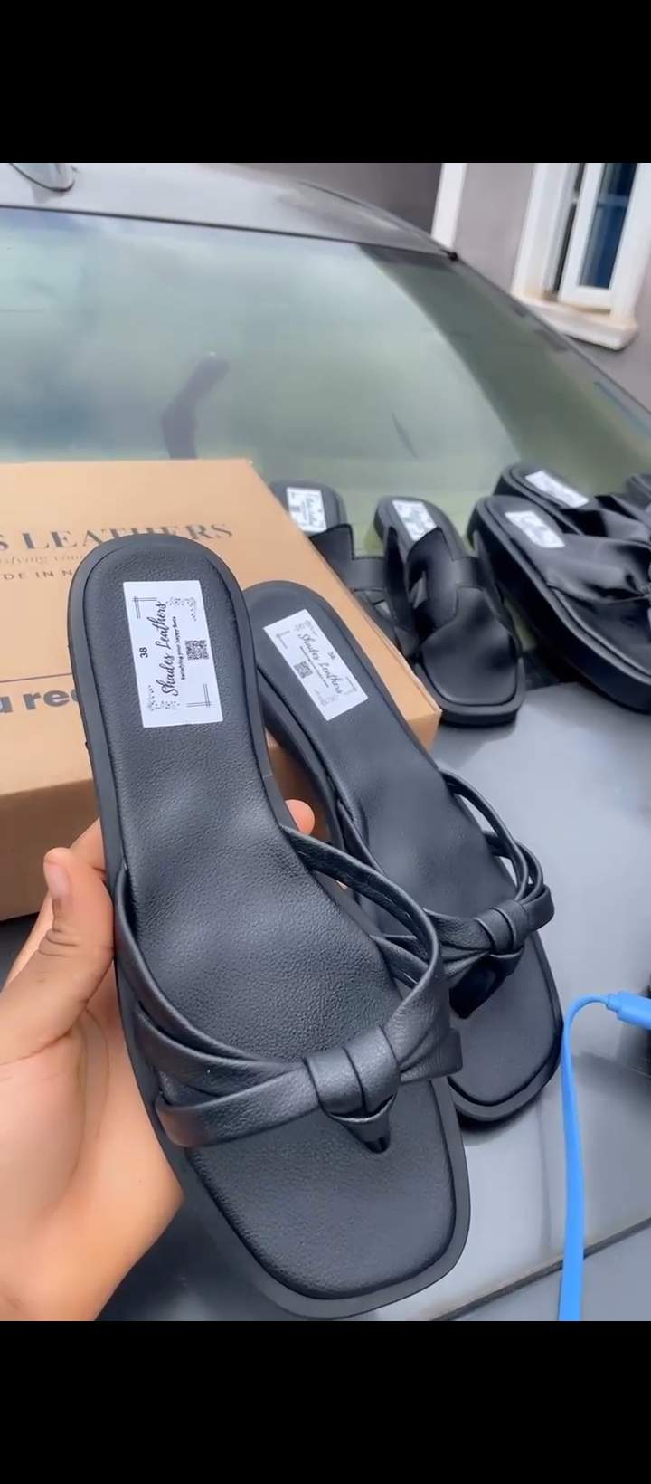 Classy women's leather slippers 