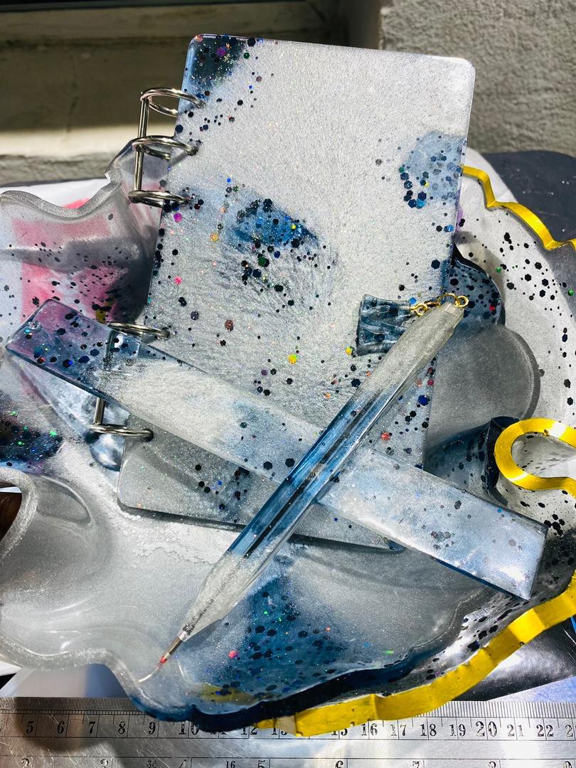 MinBat Arts Resin Souvenirs Pack