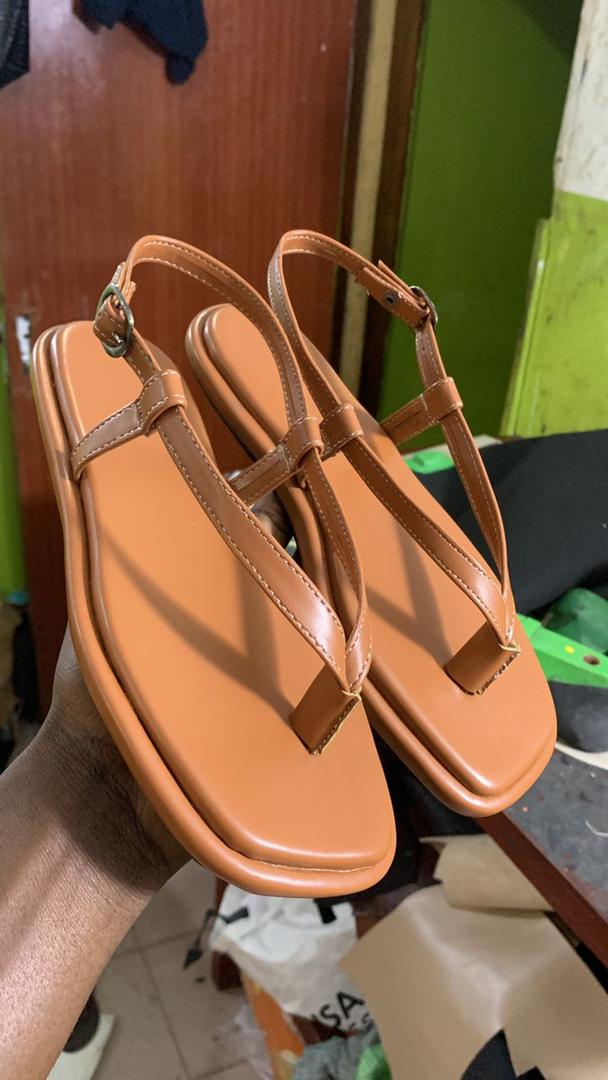 Women's leather sandal 